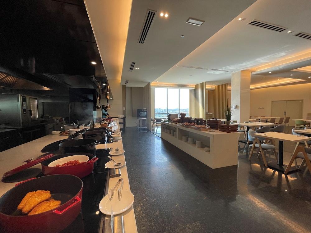 Hilton Garden Inn Пучонг Екстер'єр фото